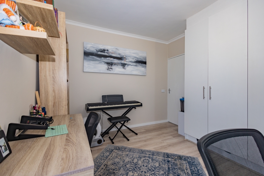 2 Bedroom Property for Sale in Royal Ascot Western Cape